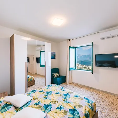 Holiday home Eliolite House Scala