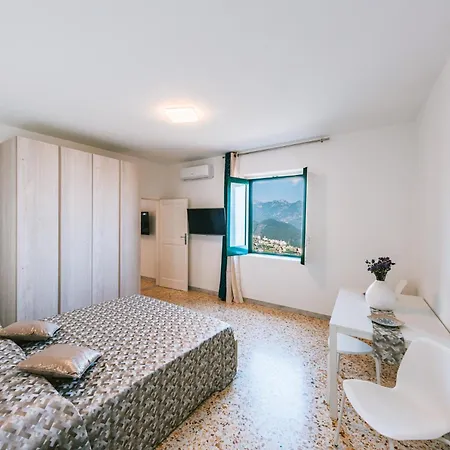 Eliolite House * Scala